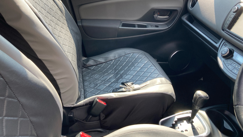 Toyota Yaris 1.5 Hybrid Icon 5dr CVT Hybrid Hatchback